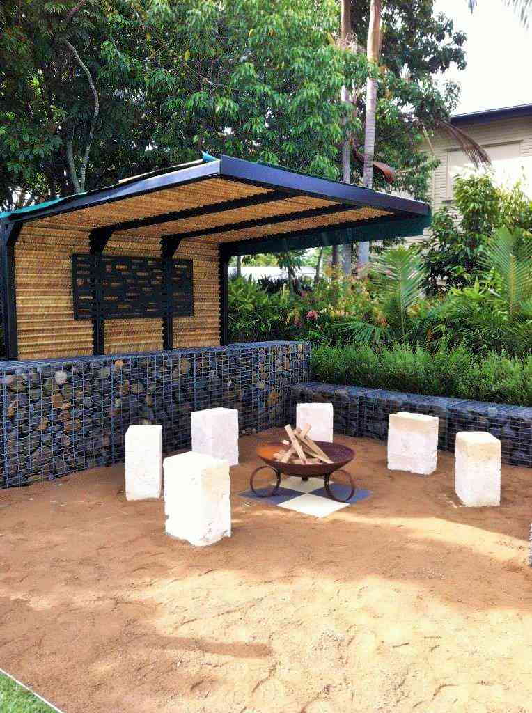 Gabion Cages, gabion baskets, gabion retaining wall, gabion rock, gabion letterbox, curved gabion wall